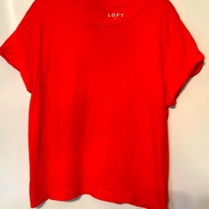 Loft scoop neck short sleeve slub orange T-shirt. Rolled sleeve. Sized at XXL.